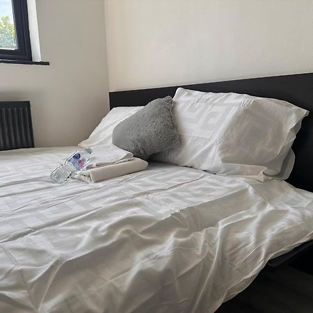 Spacious Double Near Train Station Μπέρμιγχαμ Εξωτερικό φωτογραφία
