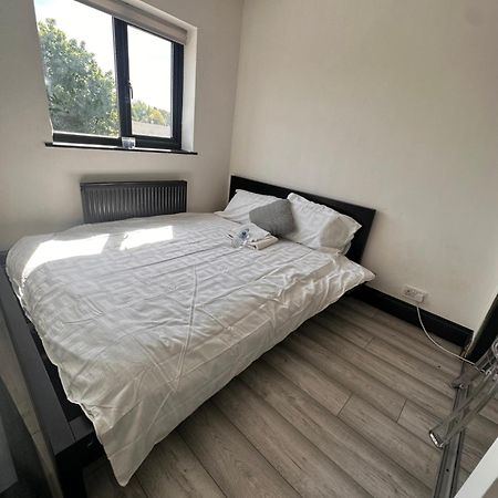 Spacious Double Near Train Station Μπέρμιγχαμ Εξωτερικό φωτογραφία
